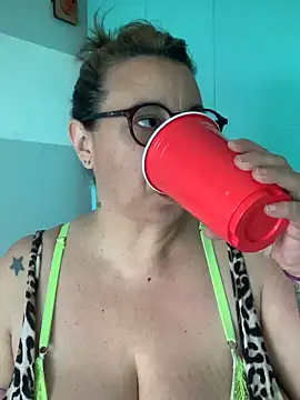 LupeLok online show from November 6, 5:25 pm