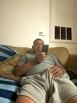 Snapshot of julio_p chatting on September 18, 2:57 am julio p online show from September 18, 2:57 am