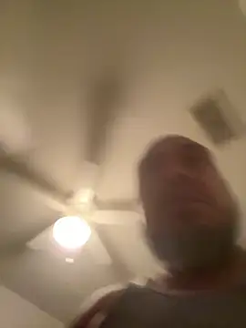Snapshot of julio_p chatting on September 19, 1:07 am julio p online show from September 19, 1:07 am