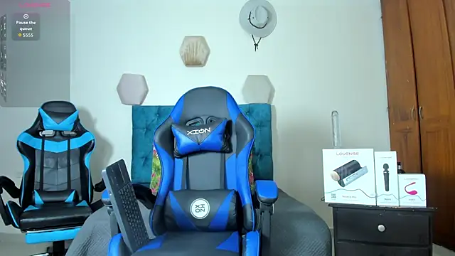  taylor black online show from September 22, 11:40 pm