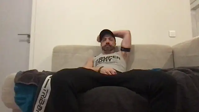 Zaak91190 online show from November 28, 10:45 pm