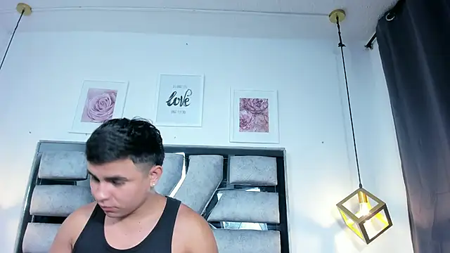 lianfox  online show from March 26, 12:11 pm