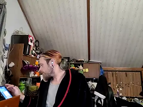 thejuicybacon online show from February 1, 12:04 pm