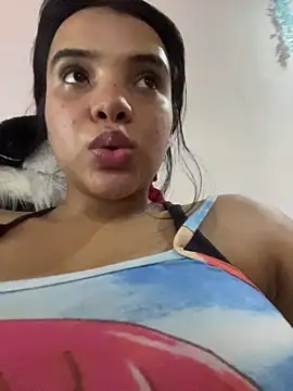Snapshot of Ada_sienn chatting on July 11, 4:10 pm Ada sienn online show from July 11, 4:10 pm