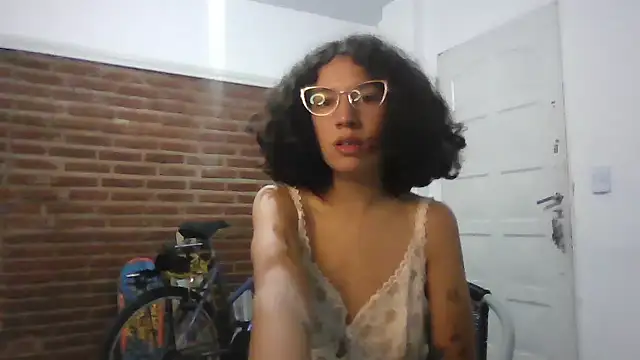 loliporomero online show from November 27, 1:07 am