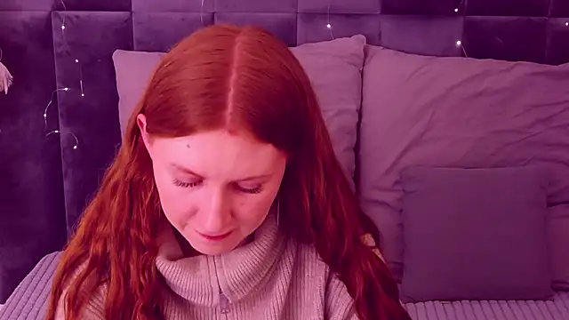 SaraMoor online show from February 28, 7:04 pm