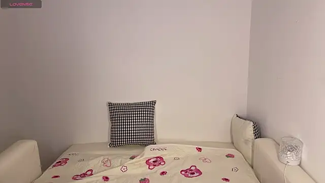 Snapshot of Kittenfishing chatting on September 13, 2:06 pm Kittenfishing online show from September 13, 2:06 pm