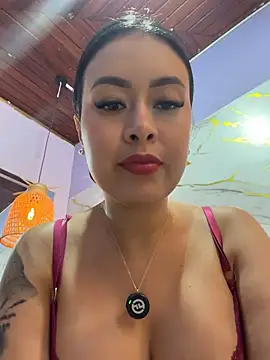 CrisMarulanda online show from July 13, 5:27 pm