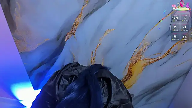 hinata dolly online show from October 31, 11:00 am