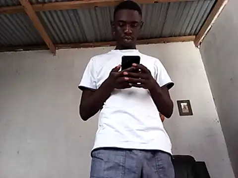 Snapshot of Chocolatepapix chatting on February 12, 8:31 am Chocolatepapix online show from February 12, 8:31 am