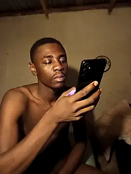 Snapshot of Chocolatepapix chatting on March 2, 8:15 pm Chocolatepapix online show from March 2, 8:15 pm