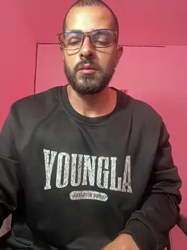 magnumchris online show from April 8, 1:22 pm