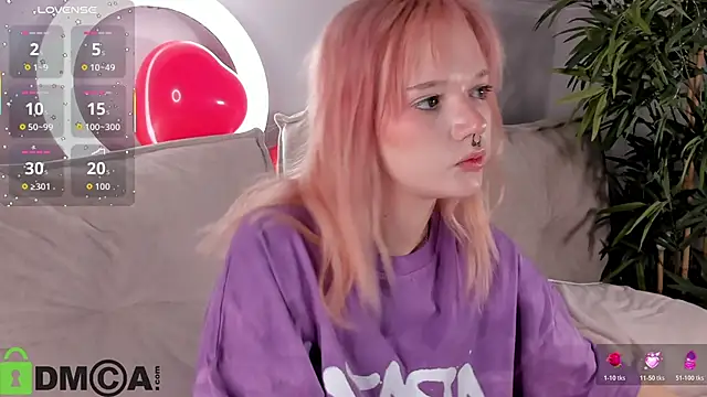 Molly Platt online show from February 10, 9:02 am