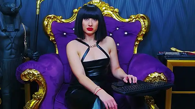 LaraMaeve online show from October 24, 4:42 am