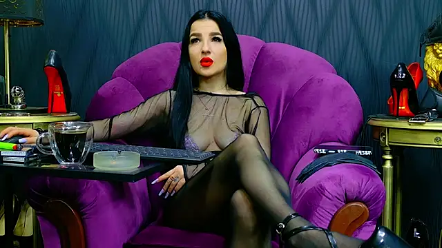 Snapshot of VivianReeve chatting on May 2, 1:16 pm VivianReeve online show from May 2, 1:16 pm