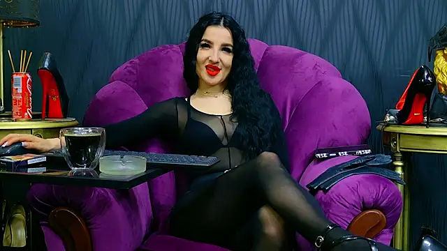 Snapshot of VivianReeve chatting on May 26, 11:28 am VivianReeve online show from May 26, 11:28 am