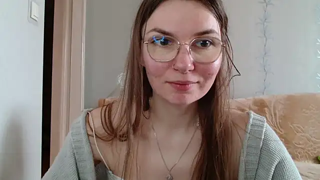 LooveELLYx online show from March 14, 8:21 am