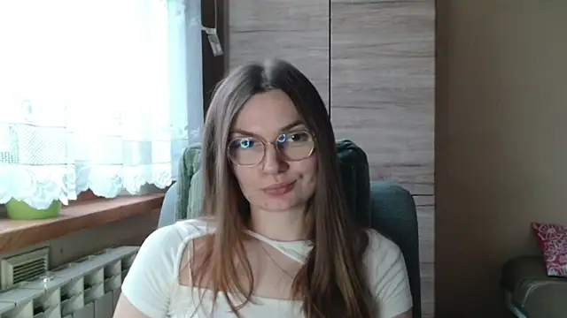 LooveELLYx online show from December 20, 7:37 am