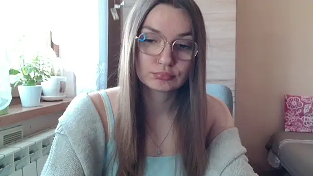 LooveELLYx online show from February 16, 7:26 am