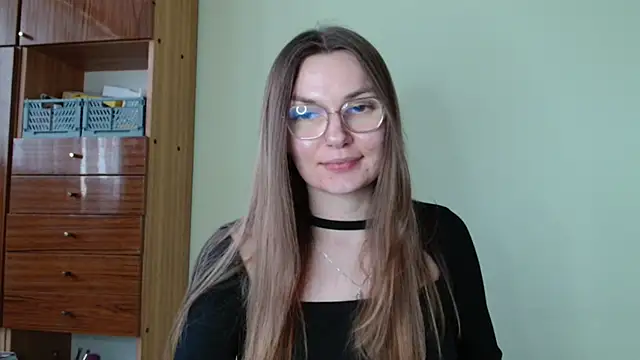 LooveELLYx online show from February 23, 2:25 pm