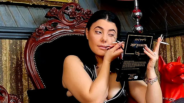 Snapshot of MistressEly chatting on October 26, 12:00 pm MistressEly online show from October 26, 12:00 pm