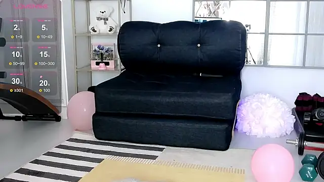 SarahRaynex online show from April 16, 11:11 am