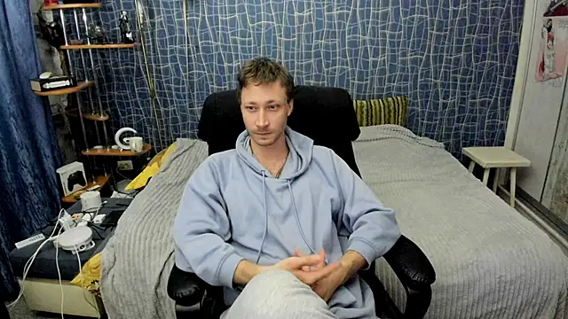 CuteBoy228 online show from April 13, 9:09 pm