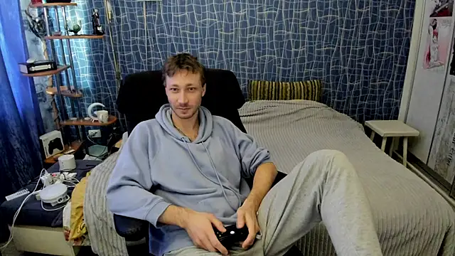 CuteBoy228 online show from April 15, 11:39 am