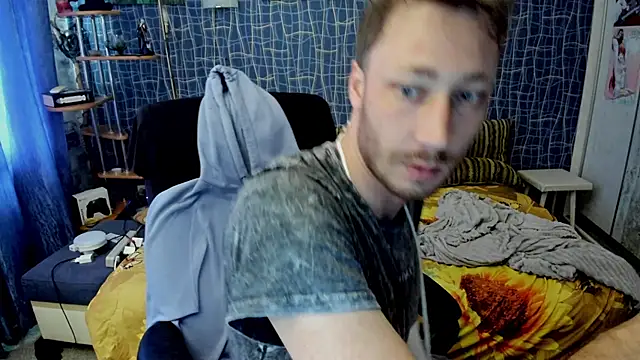 CuteBoy228 online show from May 27, 12:46 pm