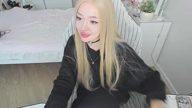 Snapshot of saadnesstyan chatting on November 3, 6:36 am saadnesstyan online show from November 3, 6:36 am