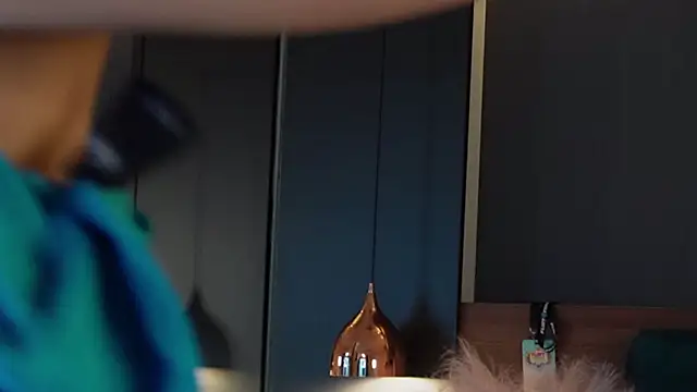 Snapshot of EmilyTrix chatting on January 12, 9:14 am EmilyTrix online show from January 12, 9:14 am