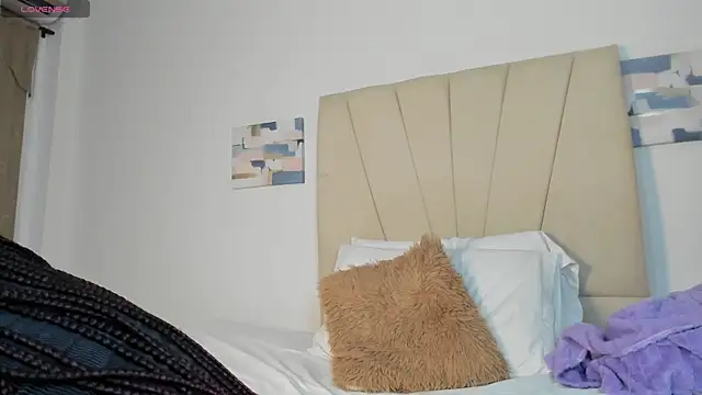 Snapshot of Sophia_Ebony chatting on May 26, 12:45 pm Sophia Ebony online show from May 26, 12:45 pm