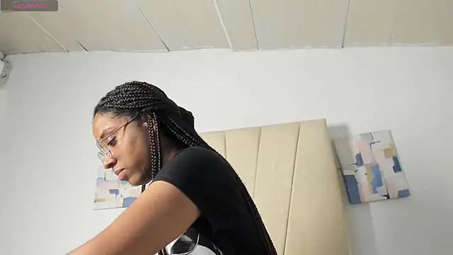 Snapshot of Sophia_Ebony chatting on May 28, 12:13 pm Sophia Ebony online show from May 28, 12:13 pm