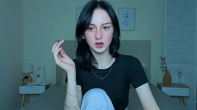 Little moly999 online show from November 20, 4:12 am