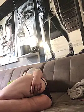 Ich-eben123 online show from October 21, 8:15 am