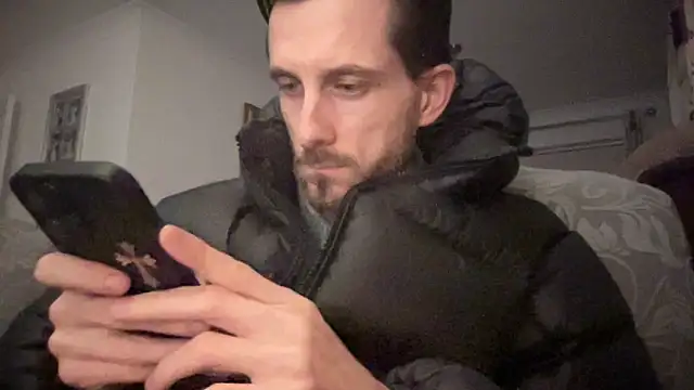 Big8inchUncutCock online show from April 10, 10:03 pm