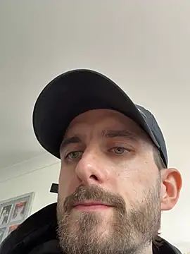 Big8inchUncutCock online show from June 1, 11:34 am