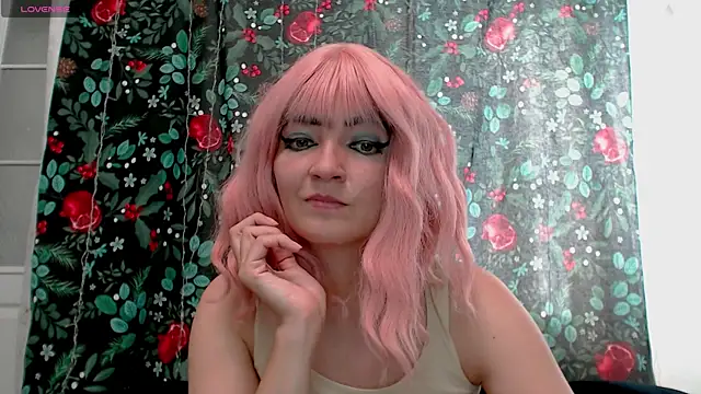 MagicPink online show from May 12, 1:08 pm