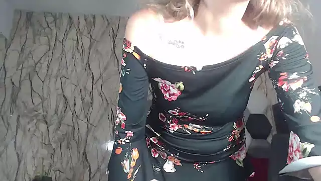 Snapshot of AntonellaBlanc chatting on November 6, 10:10 pm AntonellaBlanc online show from November 6, 10:10 pm