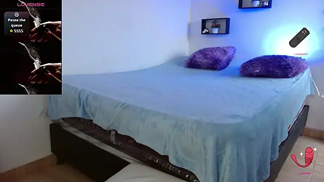 Pamela 28 online show from November 10, 9:36 pm