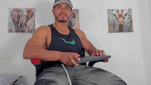 magnusclark online show from July 11, 7:38 pm