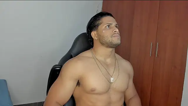 Evansdark1 online show from April 17, 10:57 pm