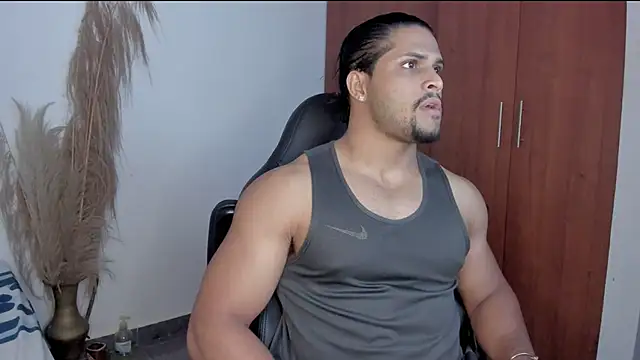 Snapshot of Evansdark1 chatting on June 26, 11:20 pm Evansdark1 online show from June 26, 11:20 pm