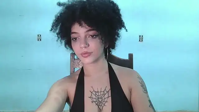 CamillyBlum online show from March 27, 11:15 pm