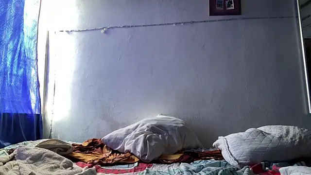 RobinLenoxx online show from November 19, 7:03 pm