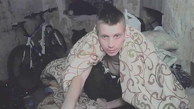 Snapshot of makarov1993 chatting on September 22, 4:42 pm makarov1993 online show from September 22, 4:42 pm