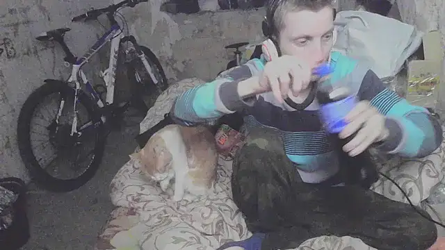 Snapshot of makarov1993 chatting on October 7, 4:48 pm makarov1993 online show from October 7, 4:48 pm