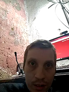 Snapshot of makarov1993 chatting on November 13, 10:47 am makarov1993 online show from November 13, 10:47 am