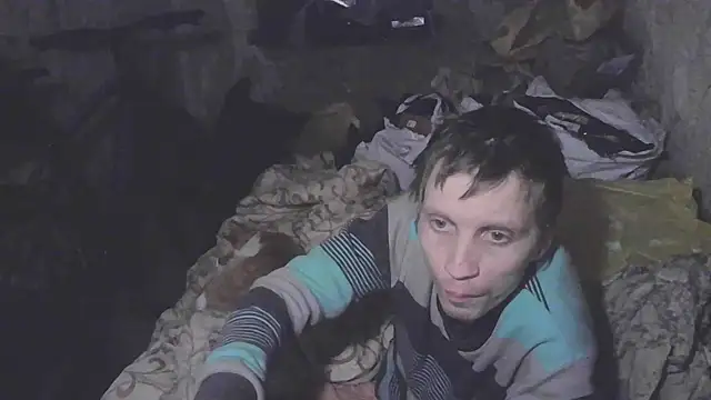 Snapshot of makarov1993 chatting on December 2, 2:12 pm makarov1993 online show from December 2, 2:12 pm