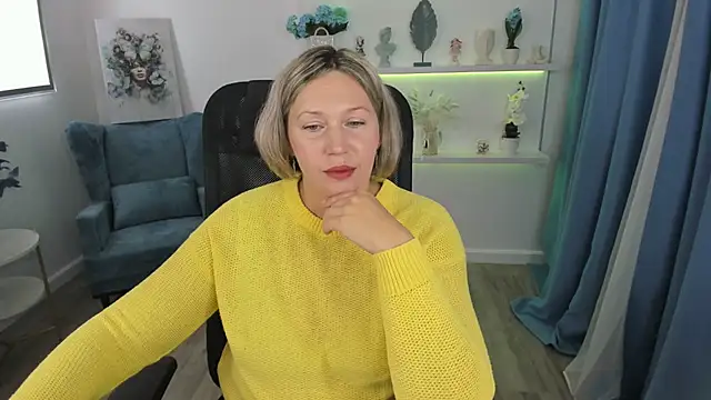 NinaStarle online show from October 1, 5:35 am